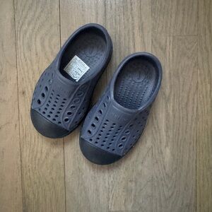 NATIVE Jefferson Slip-On Sneakers Navy Blue size c5